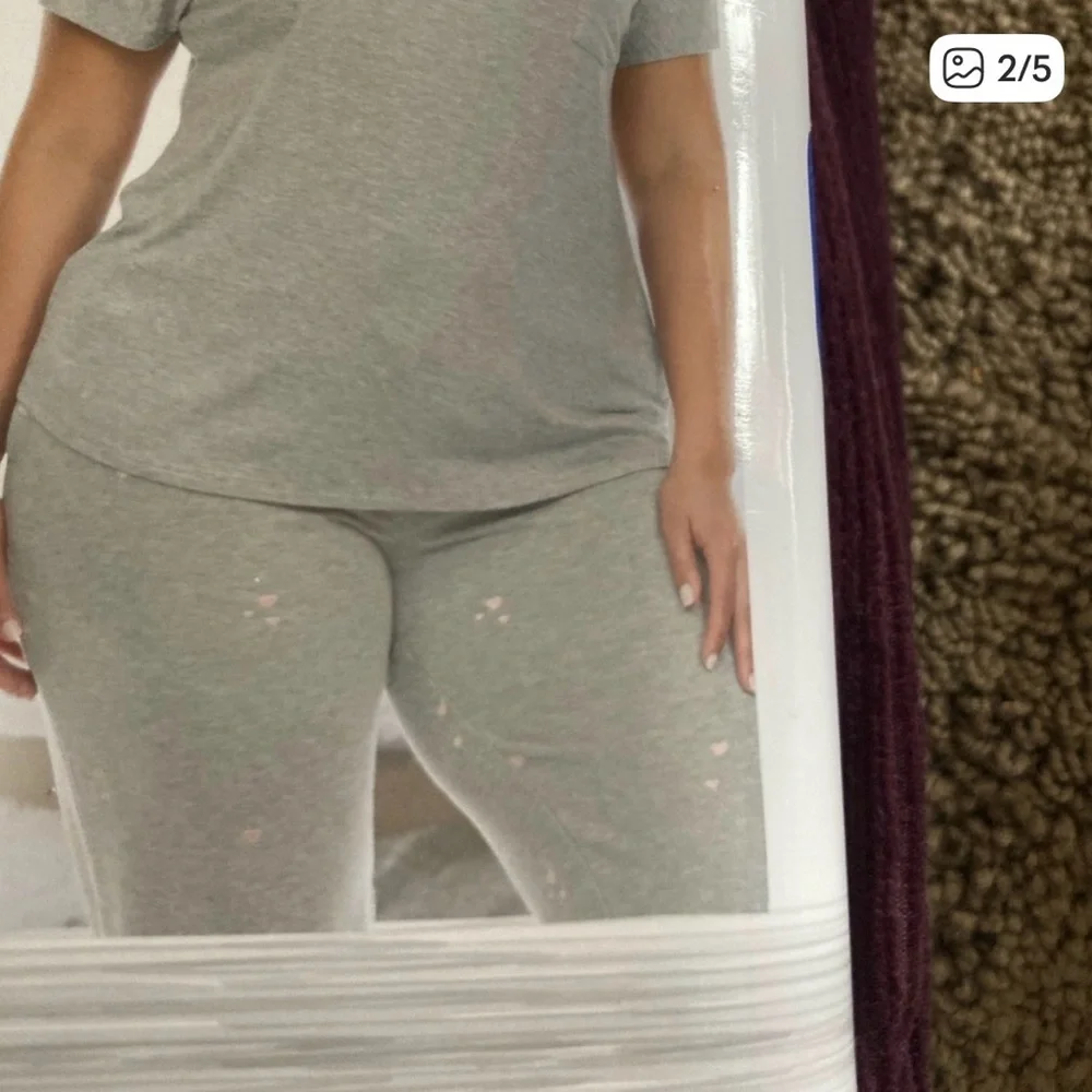 Women Honeydew  Super Soft 2 piece Gray Lounge Set size L embroidery on bottom - Picture 2 of 4